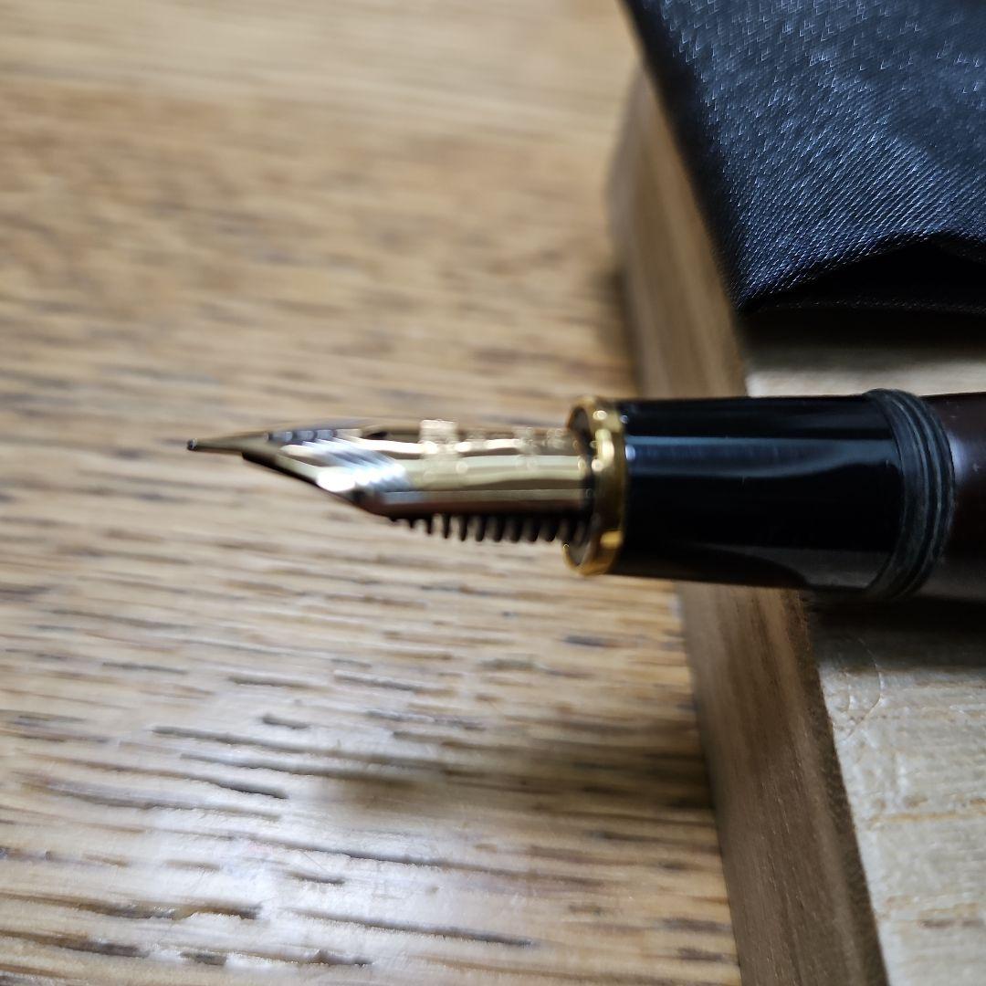 プラチナ 万年筆 【出雲 鉄刀木】 18K 細字 F PLATINUM 未使用品