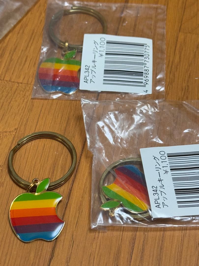 Apple キーリング レインボー