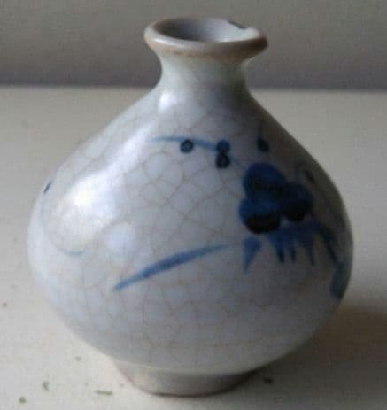 花瓶    一輪挿し