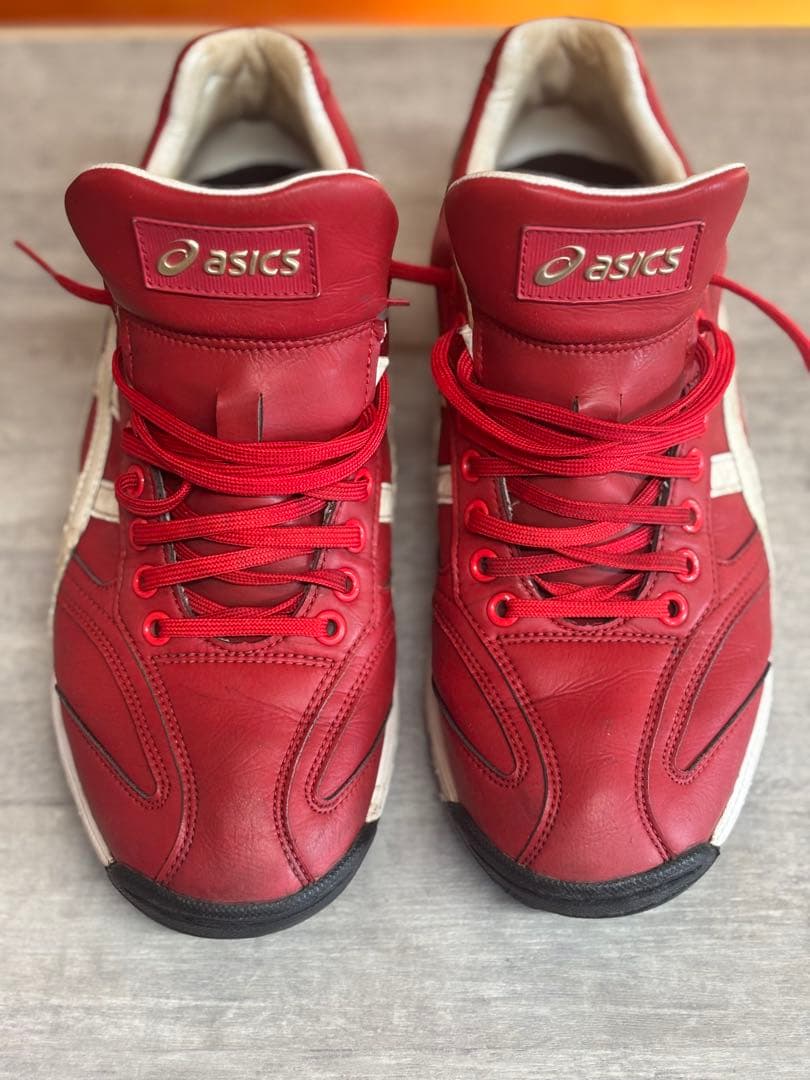 asics レッド トレーニングシューズ 27.5