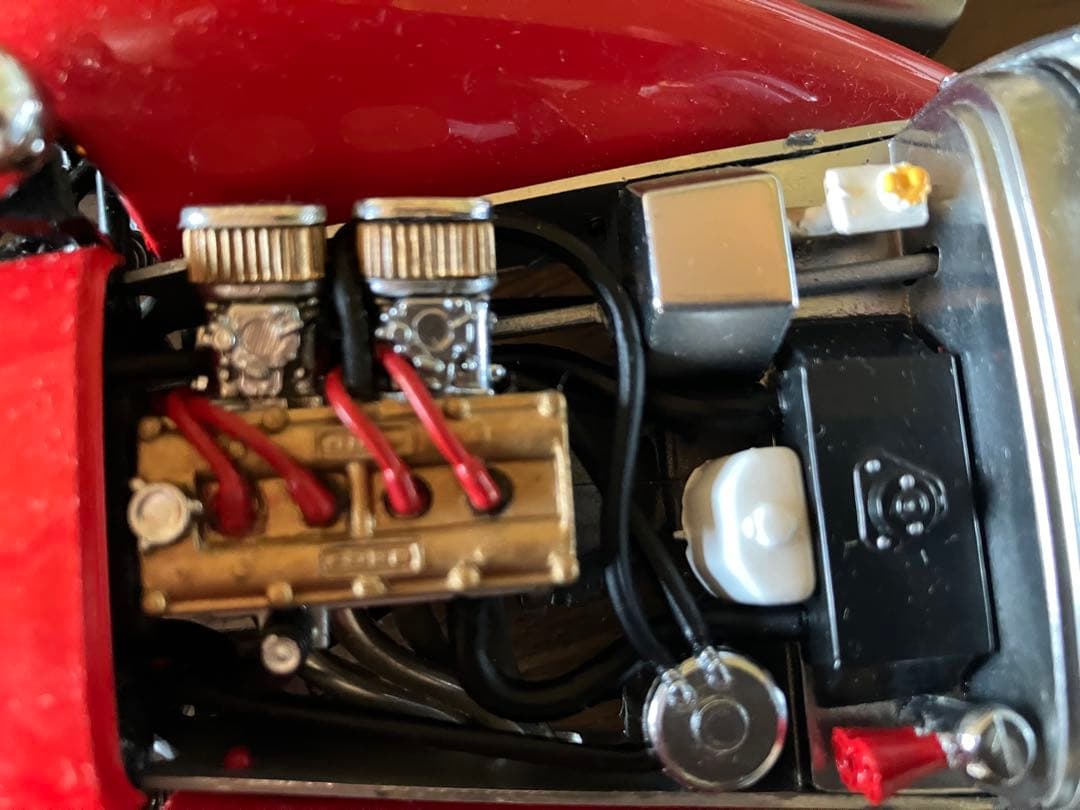 京商1/18CATERHAM SUPER SEVEN ミニカーレッド/シルバー