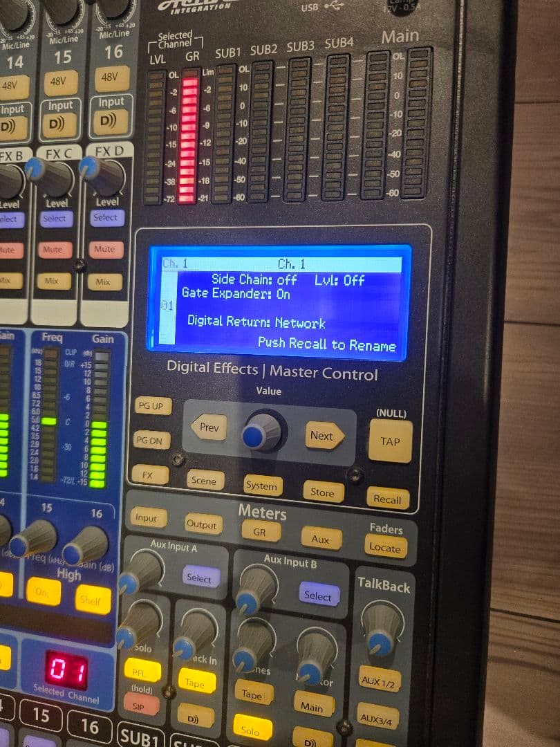 【PreSouns】卓上デジタルミキサーStudioLIVE16.4.2AI