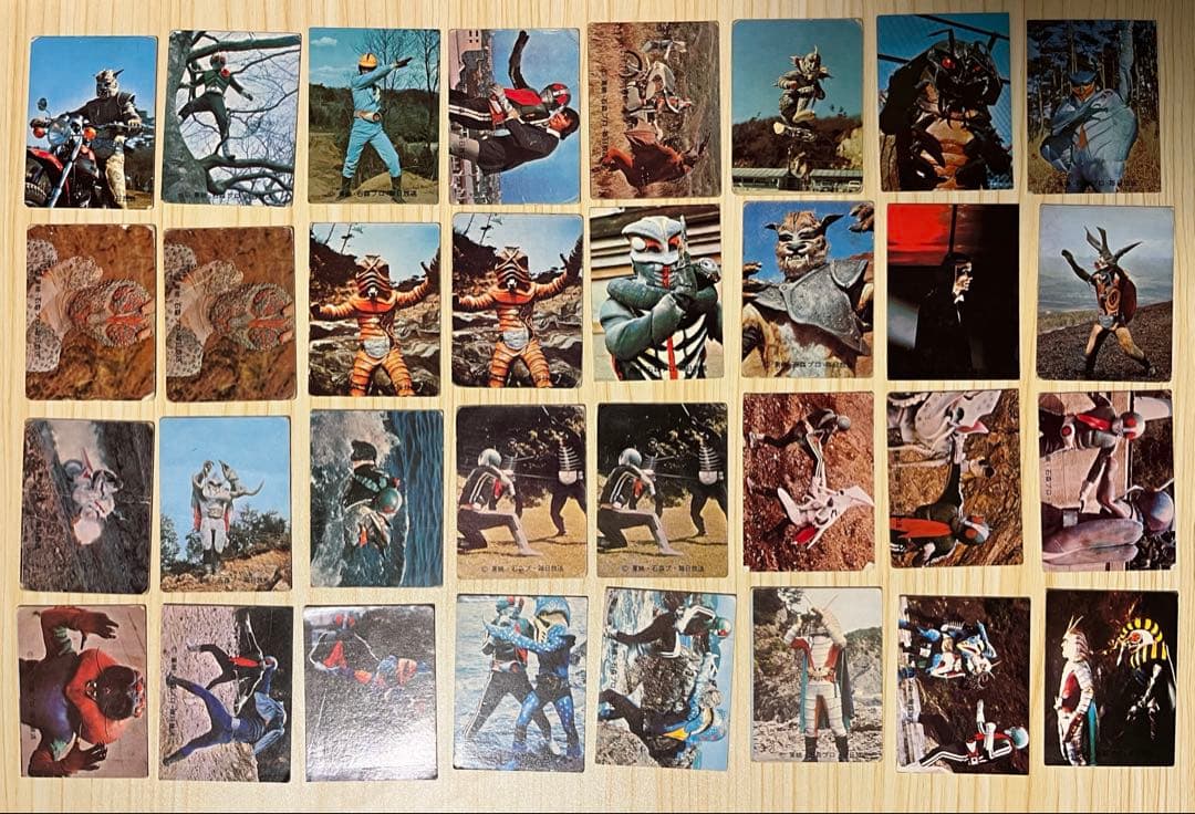 カルビー製菓 仮面ライダーカード 65枚 アルバム2冊付き当時品 大量