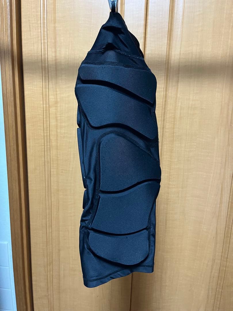 KARNA/カルナ SHORTS XRD ヒッププロテクター