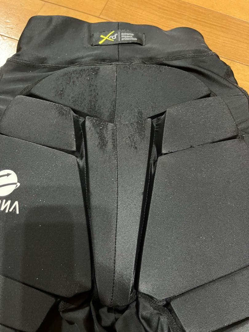 KARNA/カルナ SHORTS XRD ヒッププロテクター