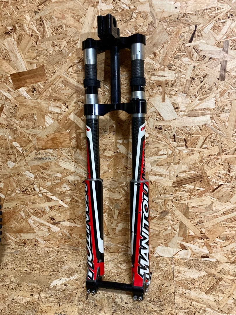 Manitou Dorado カーボン×アルミ 倒立フォーク