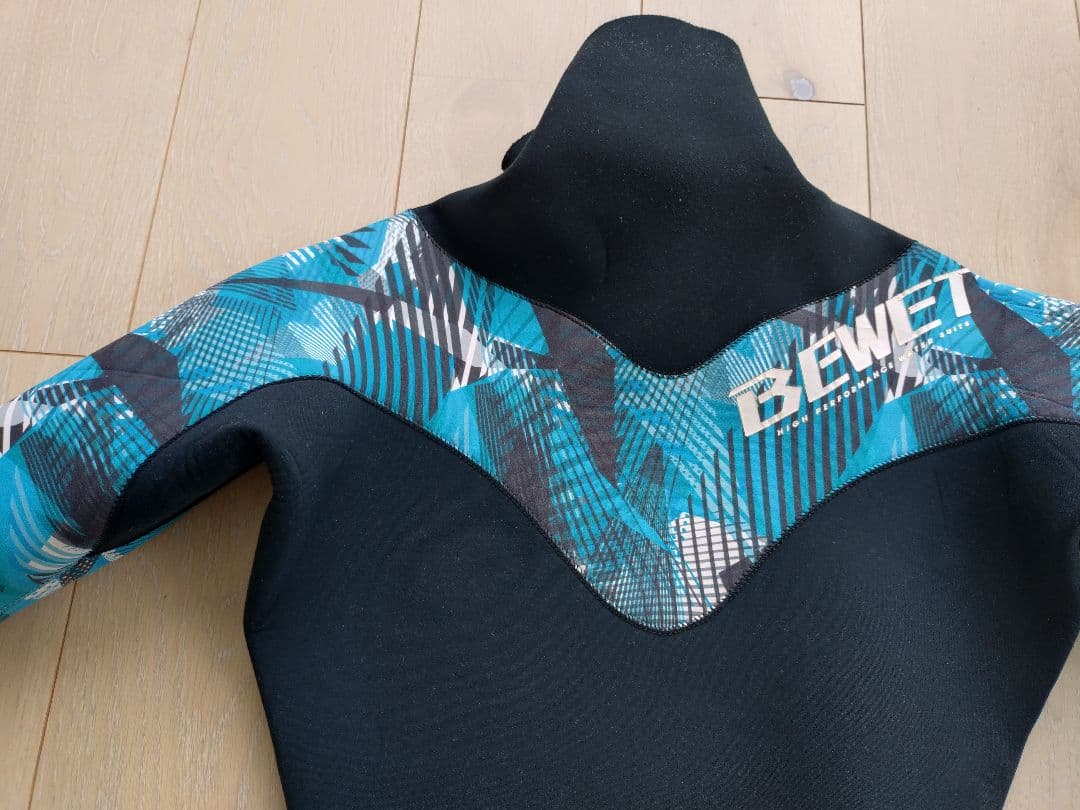 【カワイイBEWET】ジャージフルスーツ　裏起毛　Mサイズ