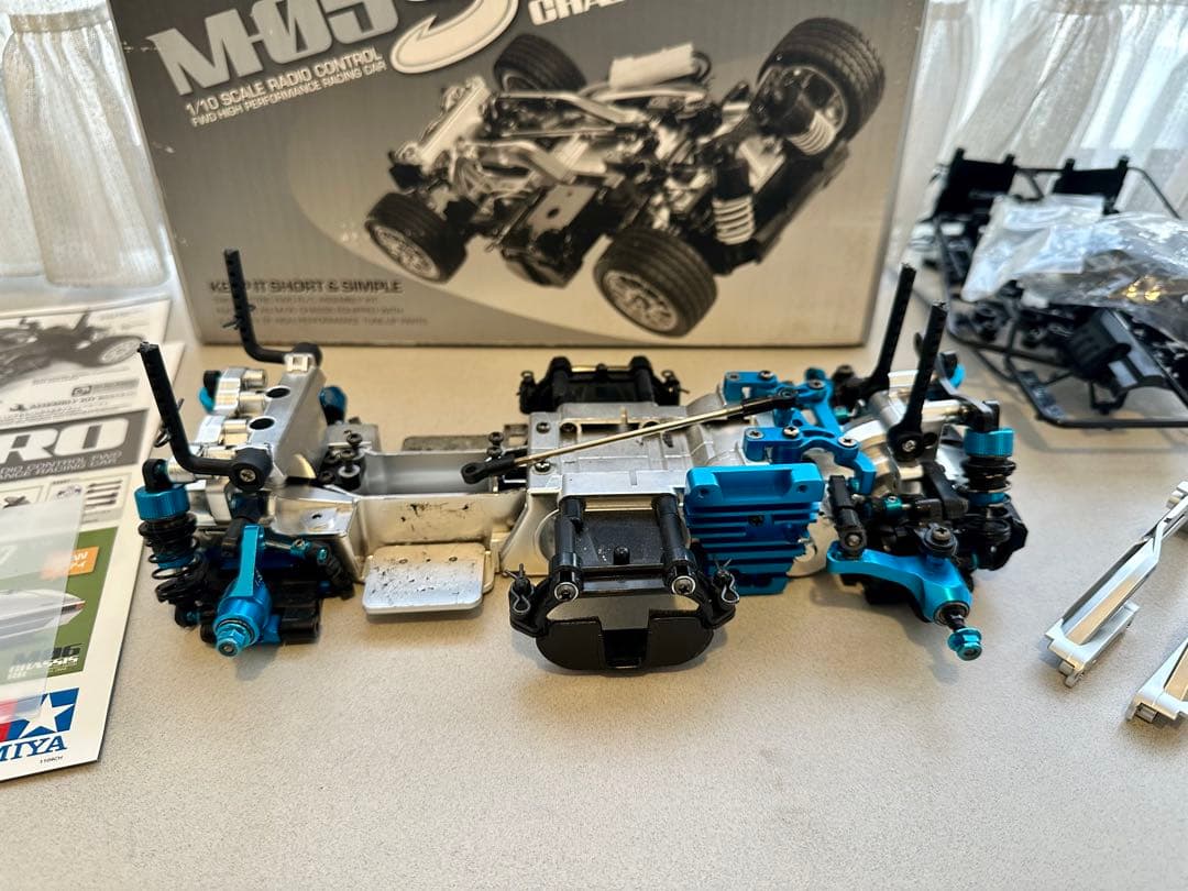 タミヤ　M05 S SPEC 1/10シャーシキット　オプション多数装置！