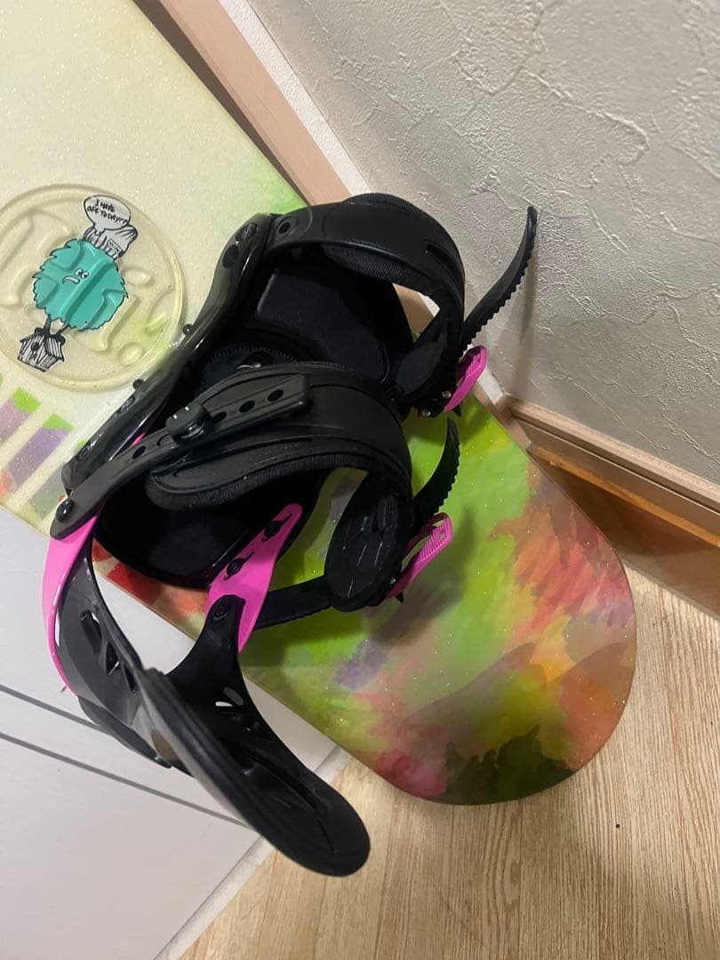 未使用に近い！初中級者向け！ターン、グラトリのしやすいボード！ 143cm