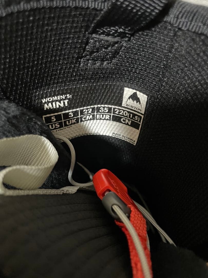 BURTON MINT ブーツ