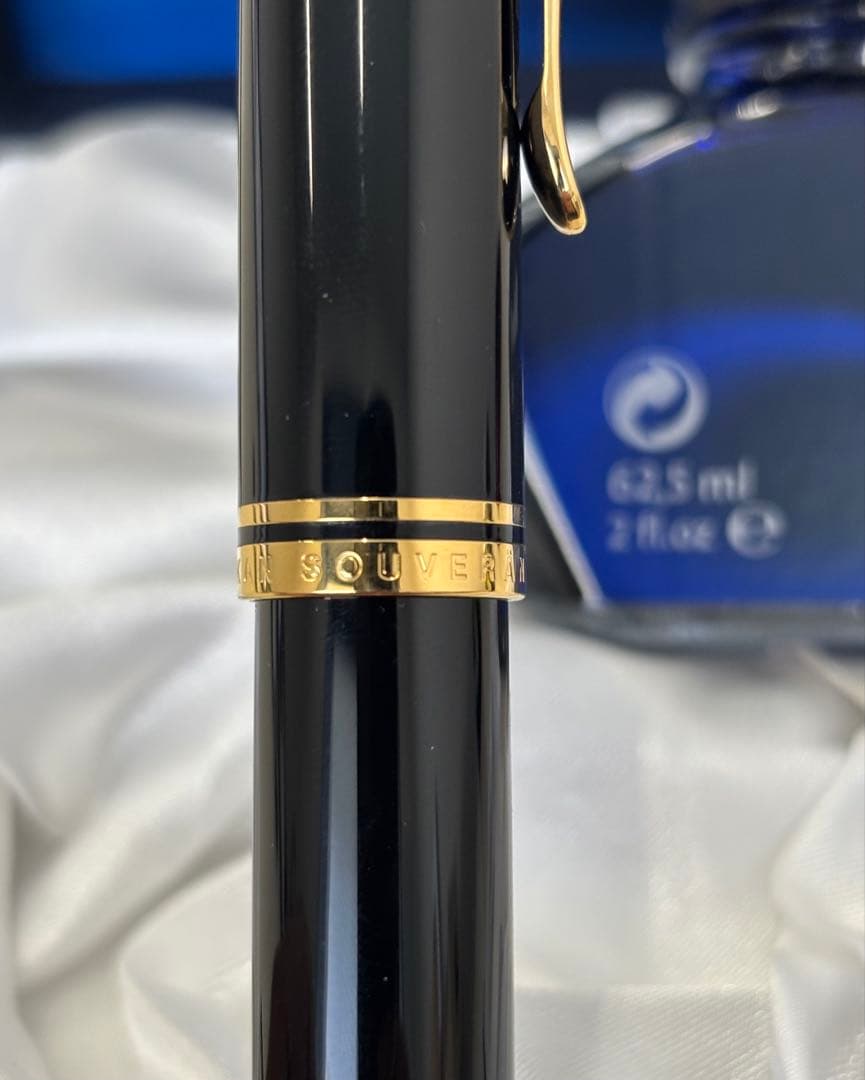 ペリカンスーベレーンM1000黒軸（F字）