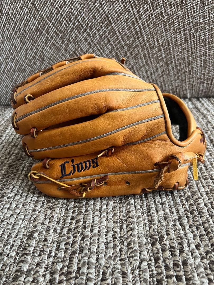 Lions 外崎修汰プロ実使用、プロ支給品グローブ