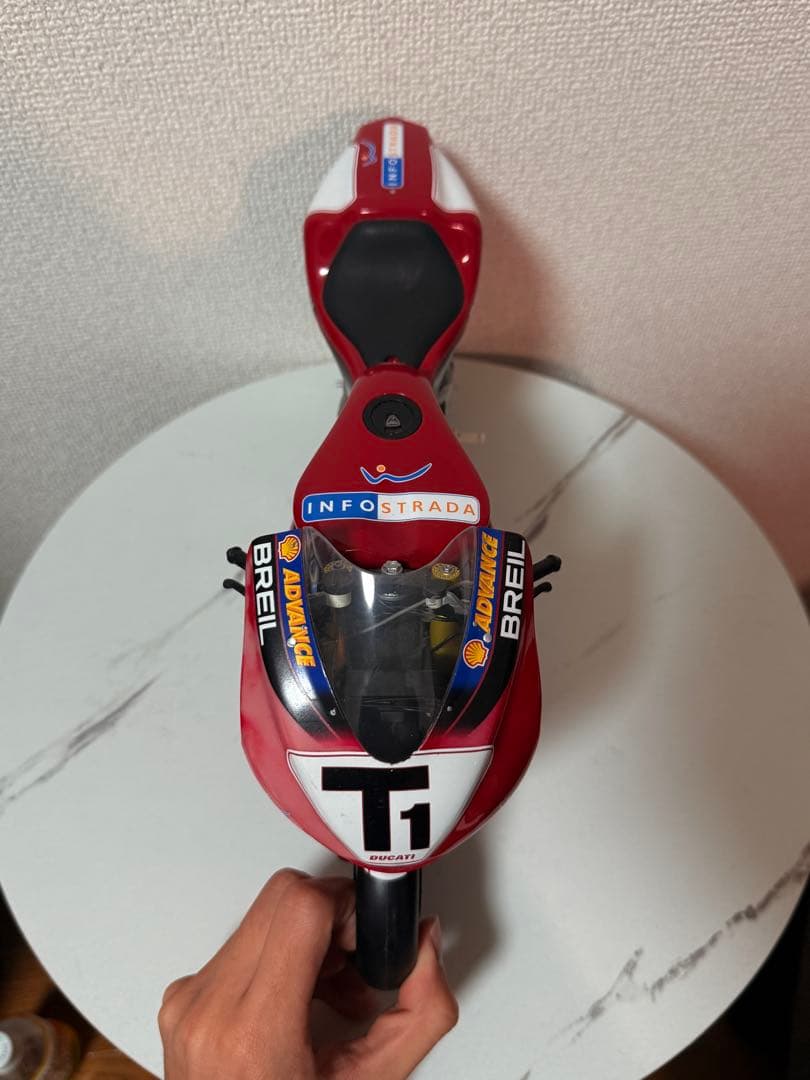 【希少・1/6】ドゥカティ Desmosedici GP3 金属製模型