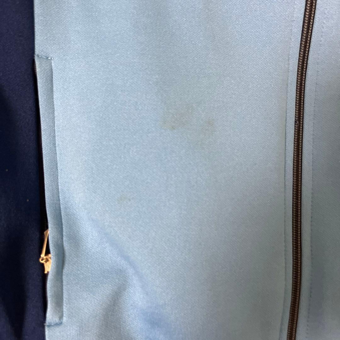 アディダス　トラックジャケット