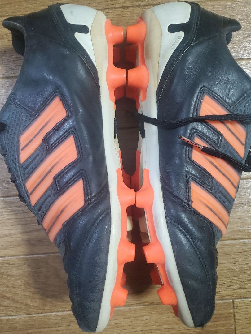 アディダス アディパワープレデタージャパン(ブラック×オレンジ)
