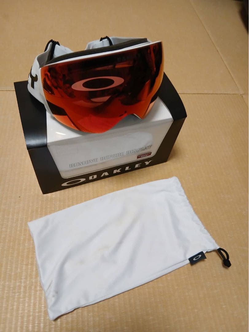 Oakley フライトデッキXL収納袋付き