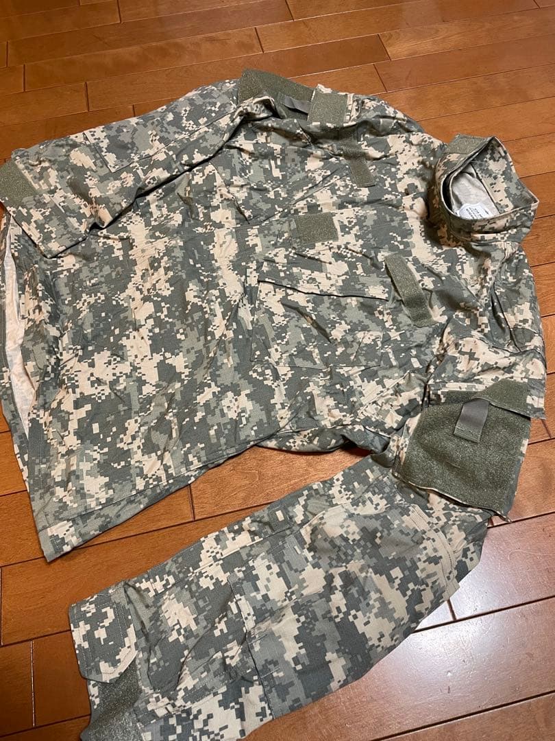 実物　米軍　ACU コンバットユニフォーム上下セット　サバゲー　デジタルカモフラ