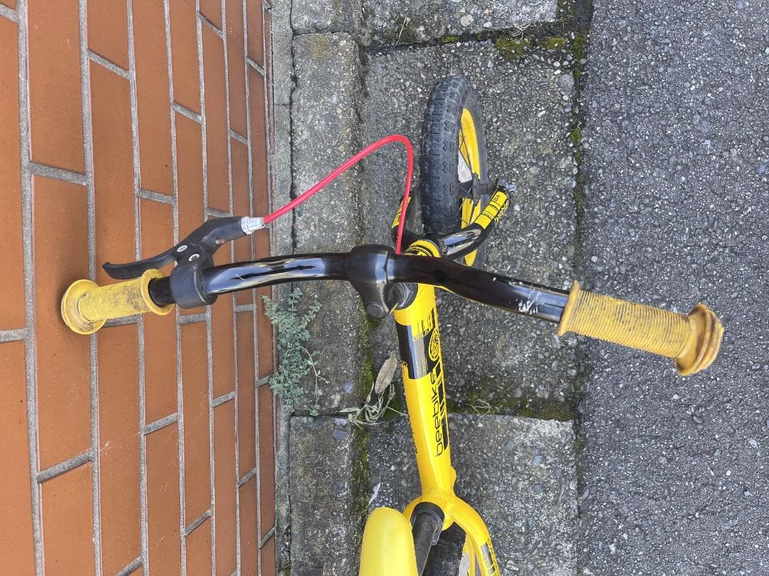 お子様に！【OPUS】 オーパス beebike 後ブレーキ装備！三輪車卒業に