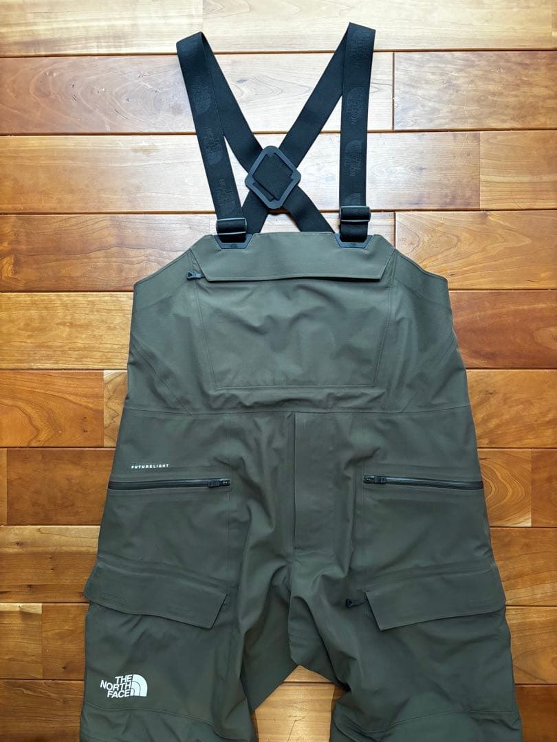 THE NORTH FACE ビブパンツ（FUTURELIGHT）
