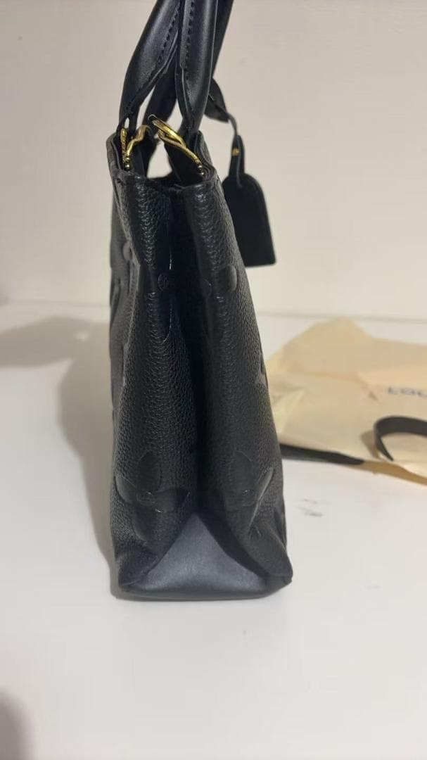 M45811ブラック プリント トートバッグ