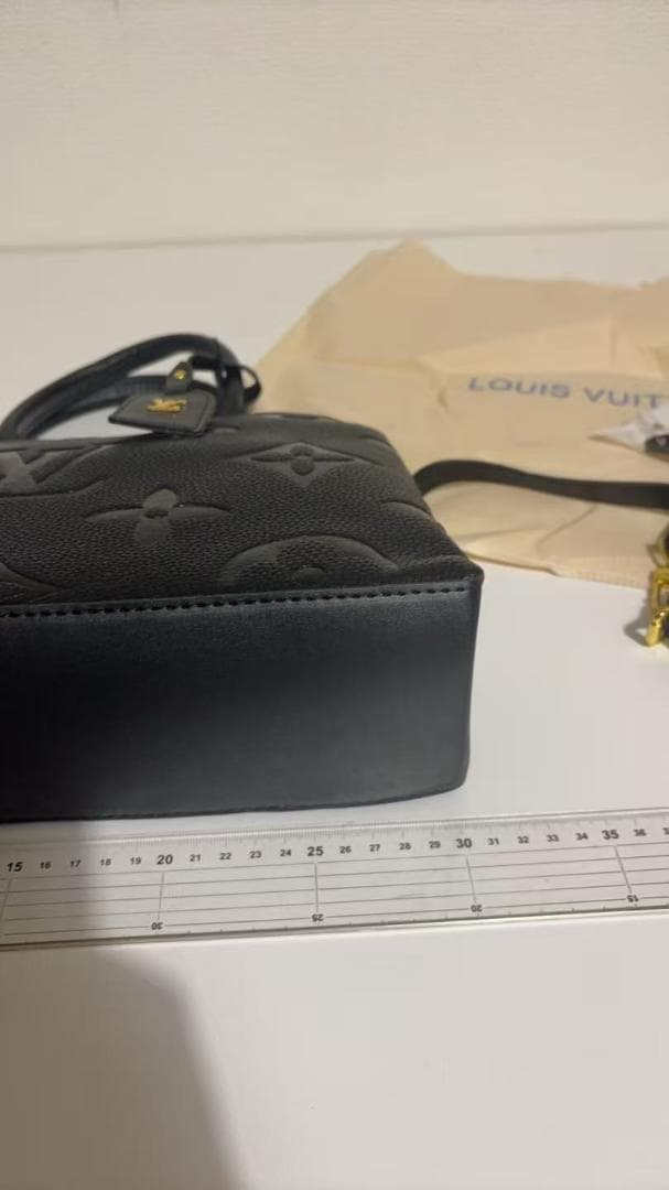 M45811ブラック プリント トートバッグ