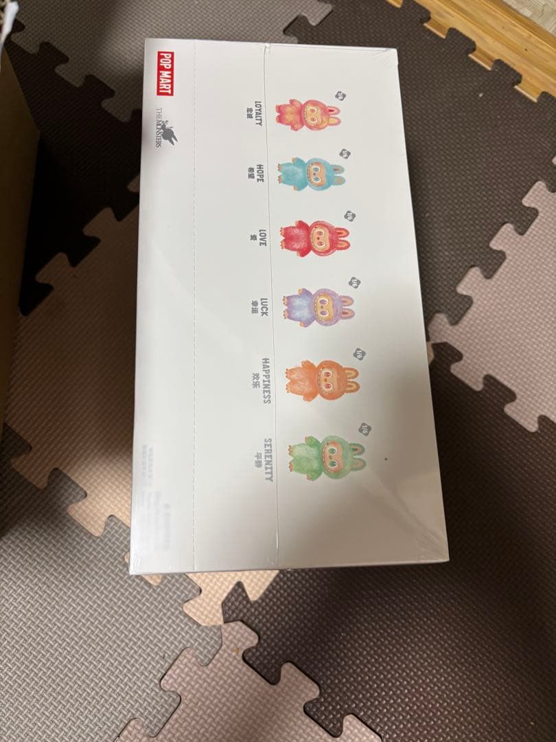 ラブブ　THE MONSTERS Big into Energy シリーズ 3代