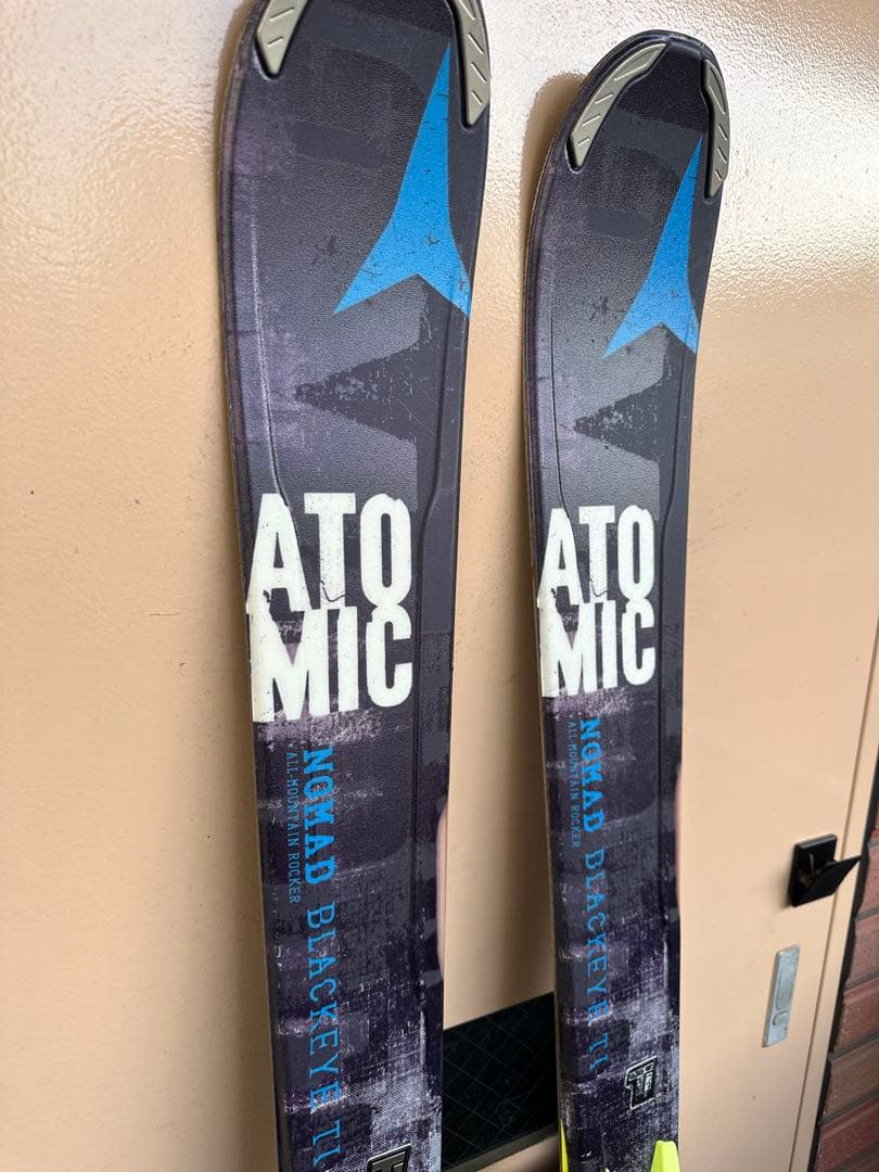 アトミック　Nomad Blackeye Ti スキー板＋バインディングセット