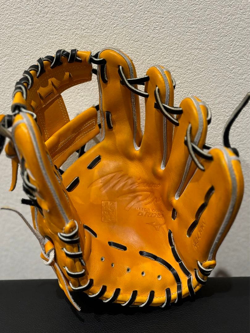 ミズノプロ　クラフトマン監修グラブ　坂本モデル