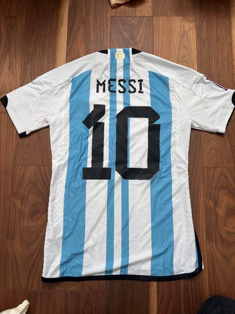 国内正規メッシ 2022カタールW杯 アルゼンチン　オーセンティックユニフォーム