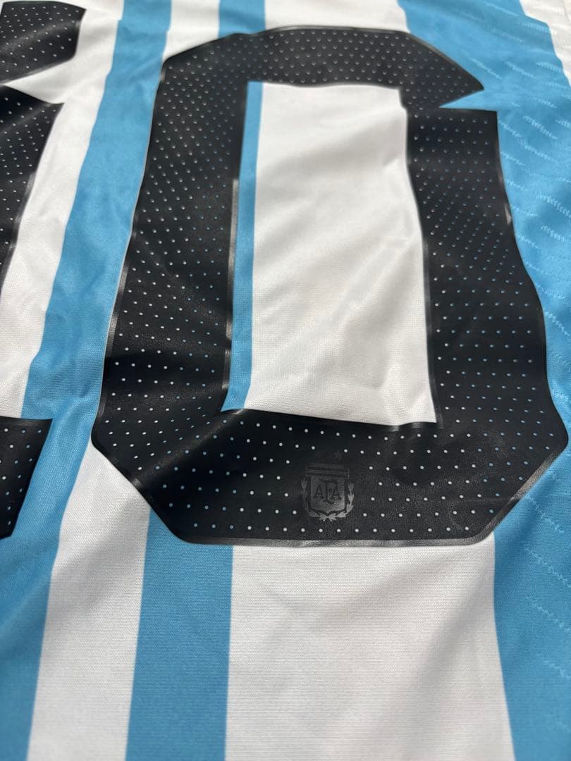 国内正規メッシ 2022カタールW杯 アルゼンチン　オーセンティックユニフォーム
