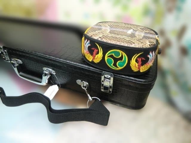 新品未使用(送料無料)11.980円　沖縄三線専用　一丁入ふかふかハードケース