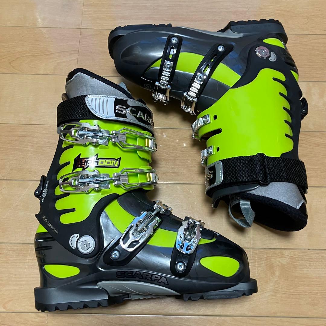 SCARPA タイフーン　ツアー用スキーブーツ 新品未使用