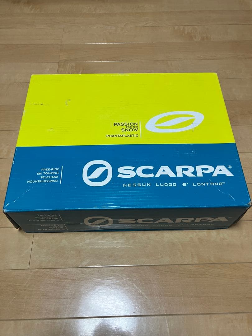 SCARPA タイフーン　ツアー用スキーブーツ 新品未使用