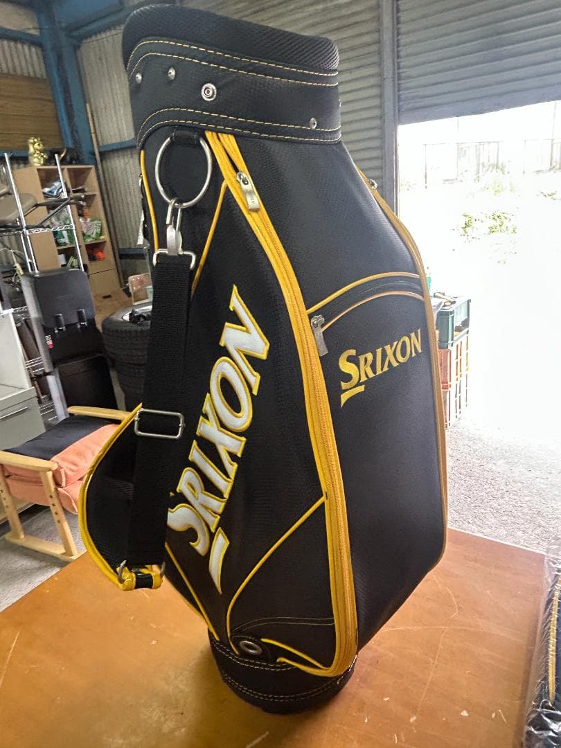 新品未使用 SRIXON GGC-S009G キャディバッグ 8.5型