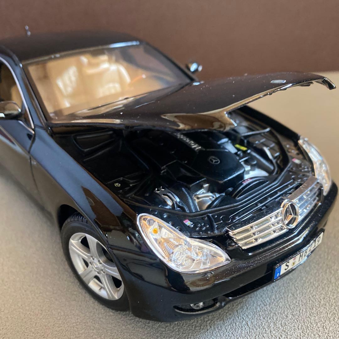 1/18 メルセデス・ベンツ CLSクラス ミニカー