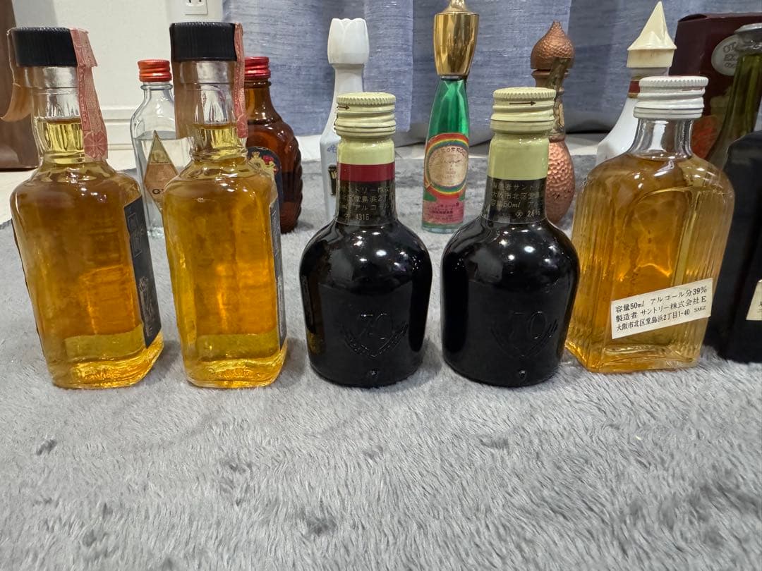 t*n様 ウィスキー　ブランデー　他　ミニチュアボトル44本セット