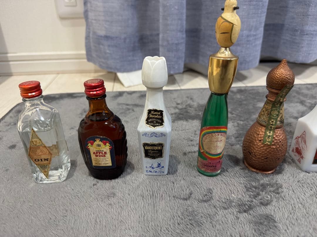 t*n様 ウィスキー　ブランデー　他　ミニチュアボトル44本セット