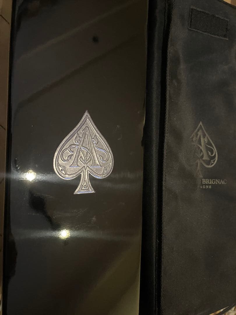 限定版シャンパン アルマンド　ブランドノワール　空箱