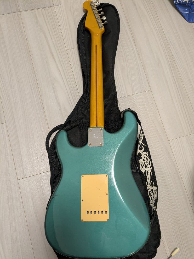 Fender Japan ストラトキャスター　 エレキギター　 レアカラー