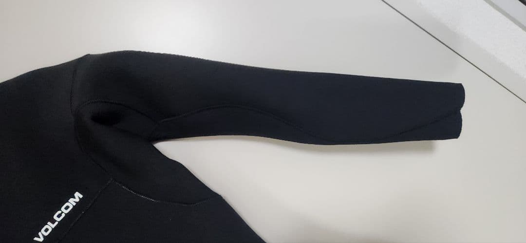 VOLCOM ウェット 5×4×3ミリフルスーツ　LSサイズ ボルコム