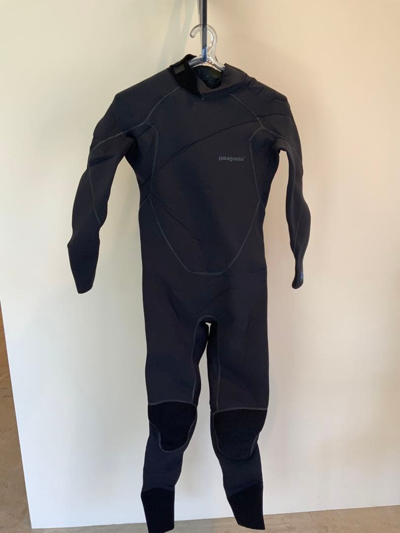 patagonia フルスーツ R1 MS バックストラップ