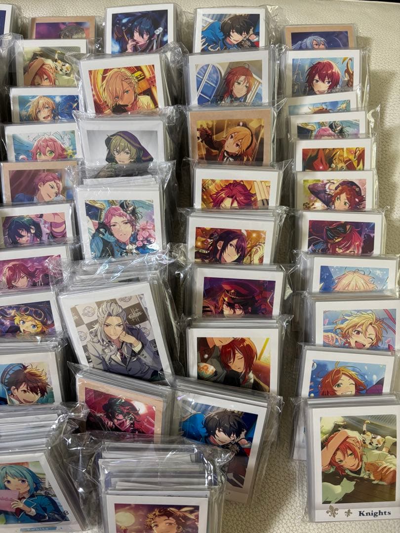 あんスタ紙類　大量2600枚以上　まとめ売り