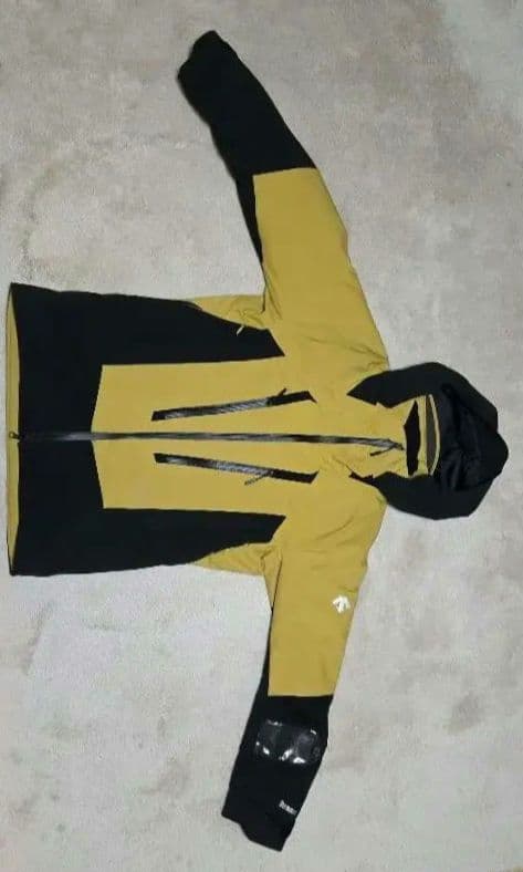 【しょう】 デサント DESCENTE S.I.O スキーウェア上下セット