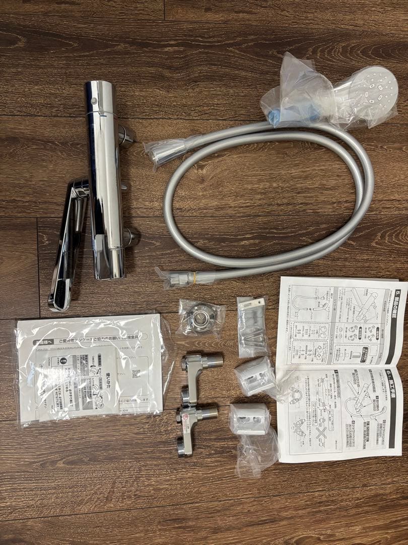 【新品未使用】TOTO シャワー混合栓 TBV03401J