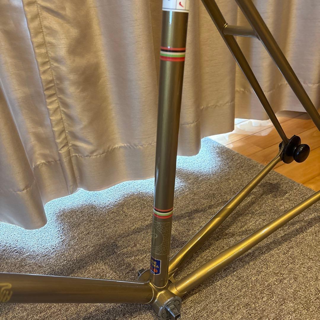 カラビンカ　ピスト　フレーム　njs