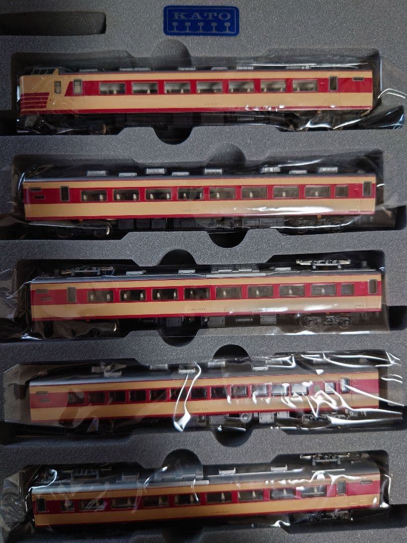 183系1000番台　KATO