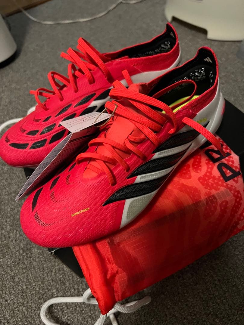 プレデターELITE フォールディング シュータン FG/天然芝 2026