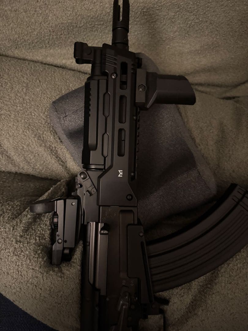 東京マルイAKストーム　ドットサイト&フォアグリップ付