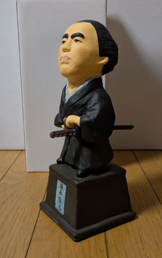 坂本龍馬　銅像　フィギュア 新品・美品　非売品　貴重！ 海援隊、幕末、明治維新