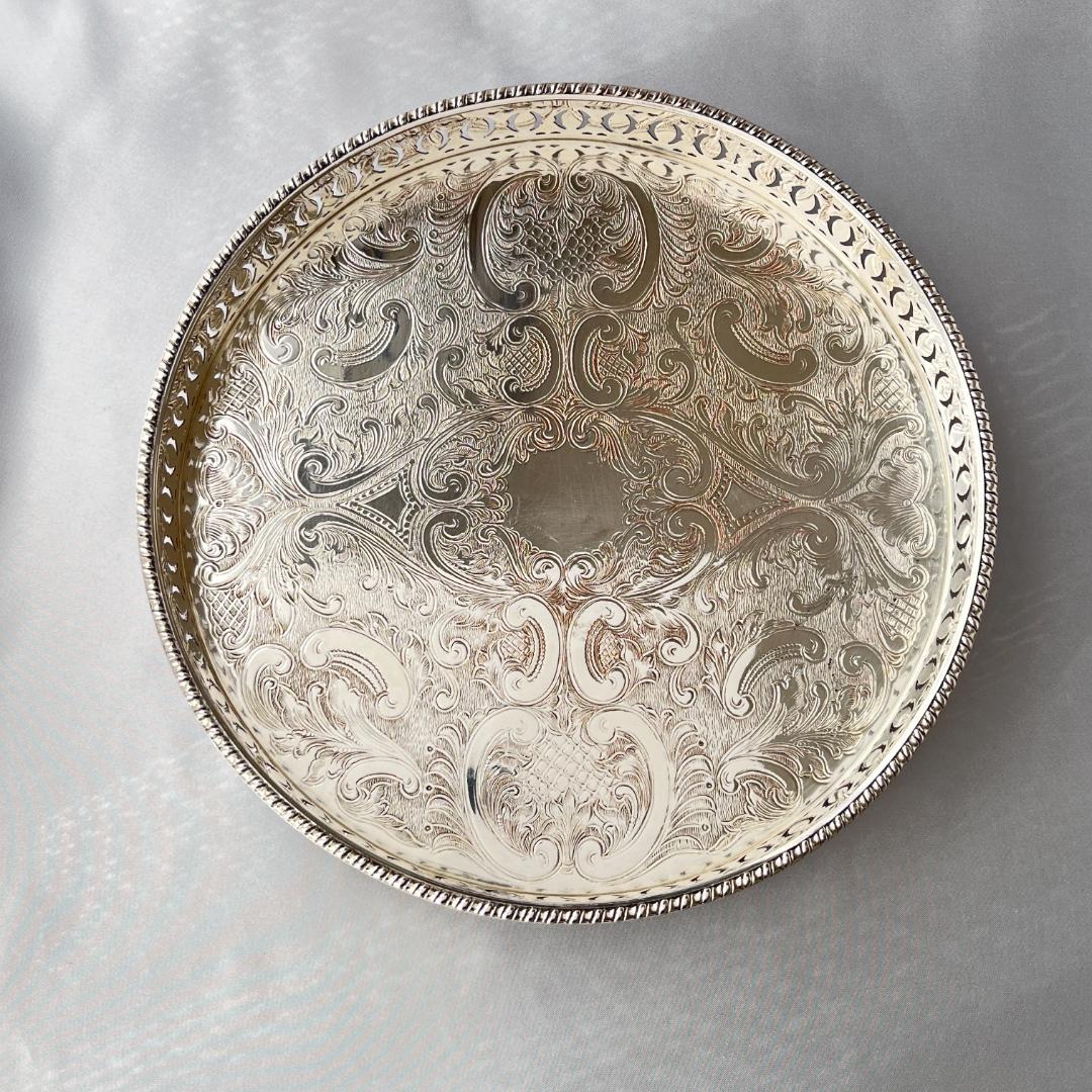 【英国】 ギャラリートレー / ドリンクトレー 25cm ボールフット